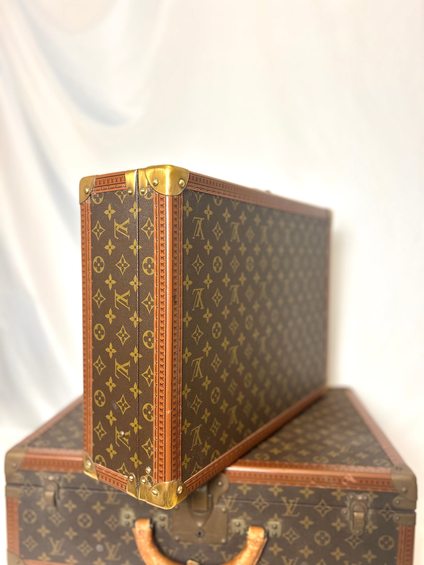 2 Louis Vuitton Trunks