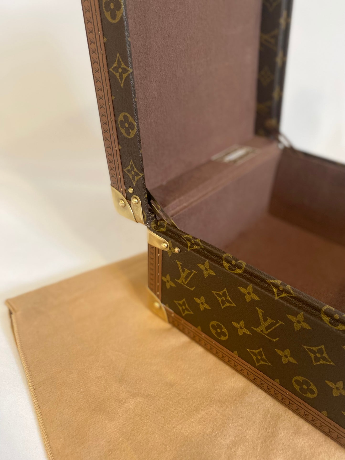 Louis Vuitton Watch / Jewelry Kotoville 25