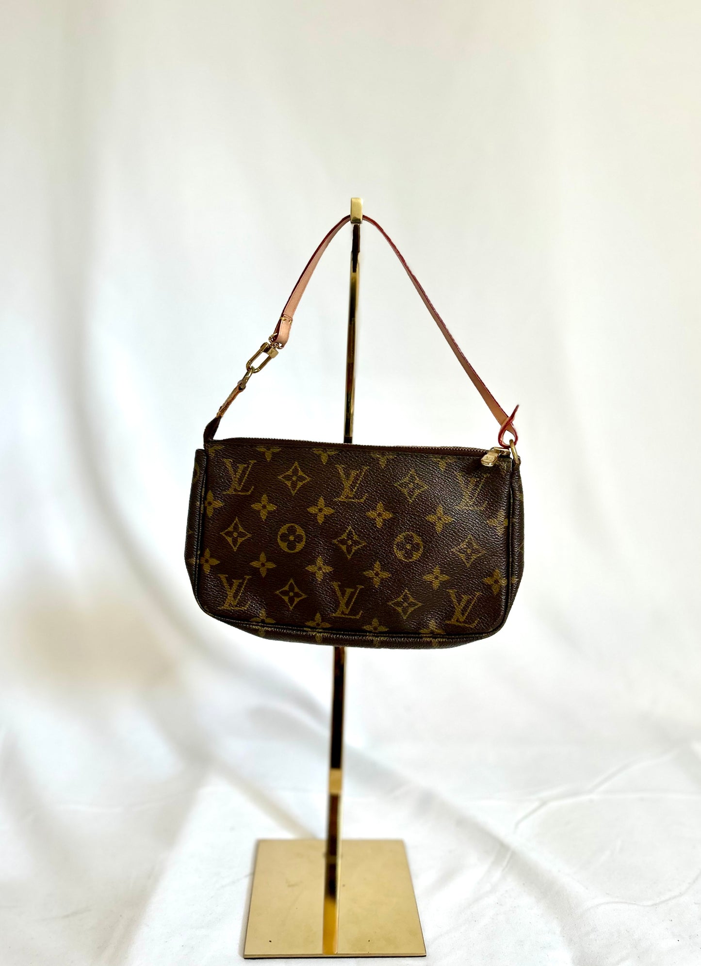 Louis Vuitton Pochette Accessoire