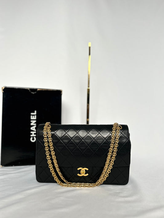Black Vintage Chanel Lambskin Medium Classic Flap