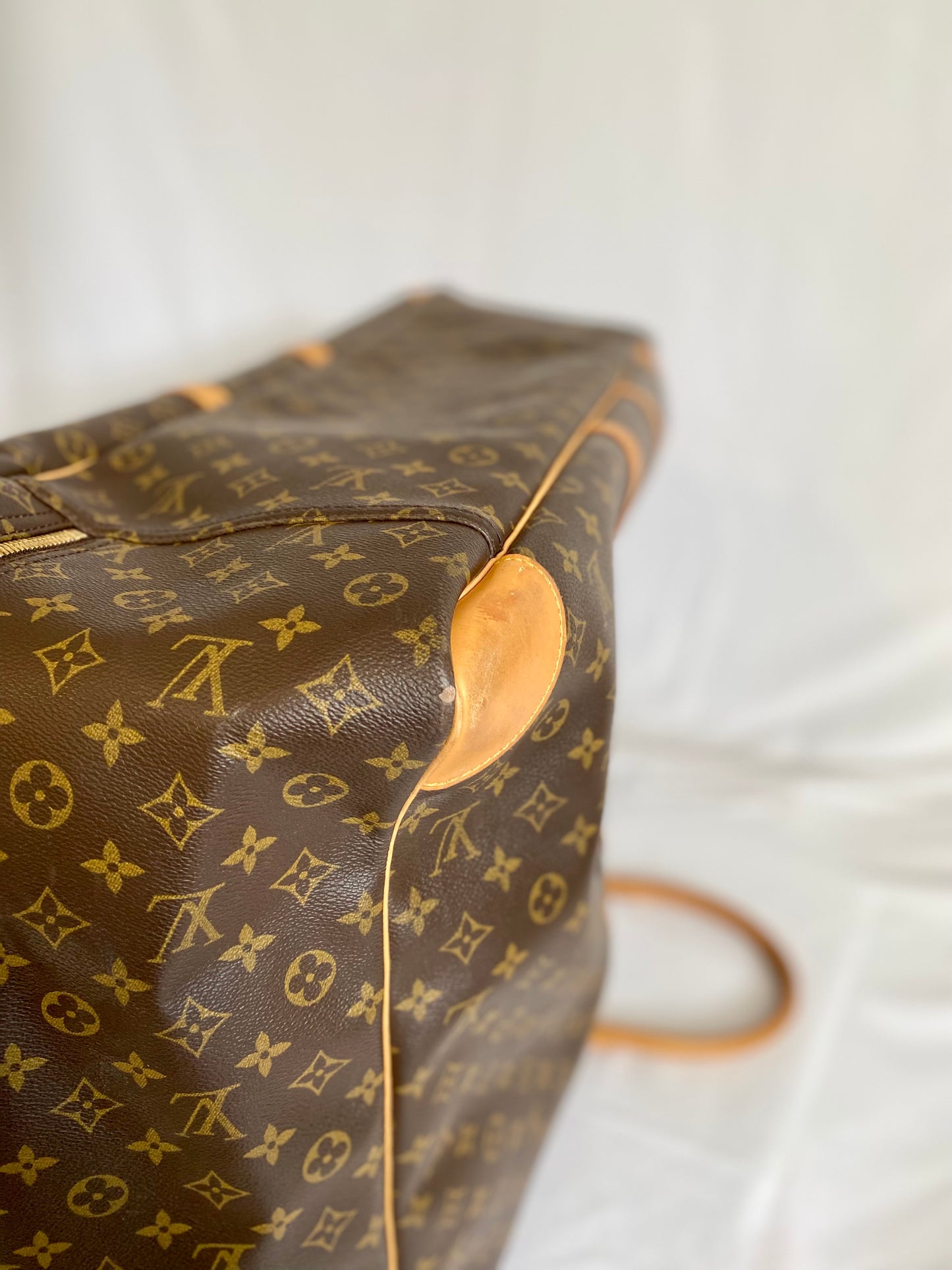 Louis Vuitton Sirius Luggage