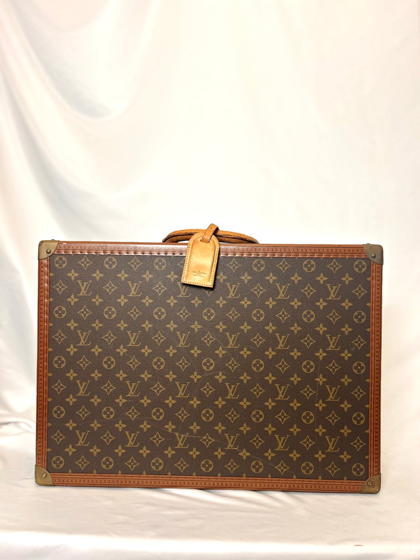 2 Louis Vuitton Trunks