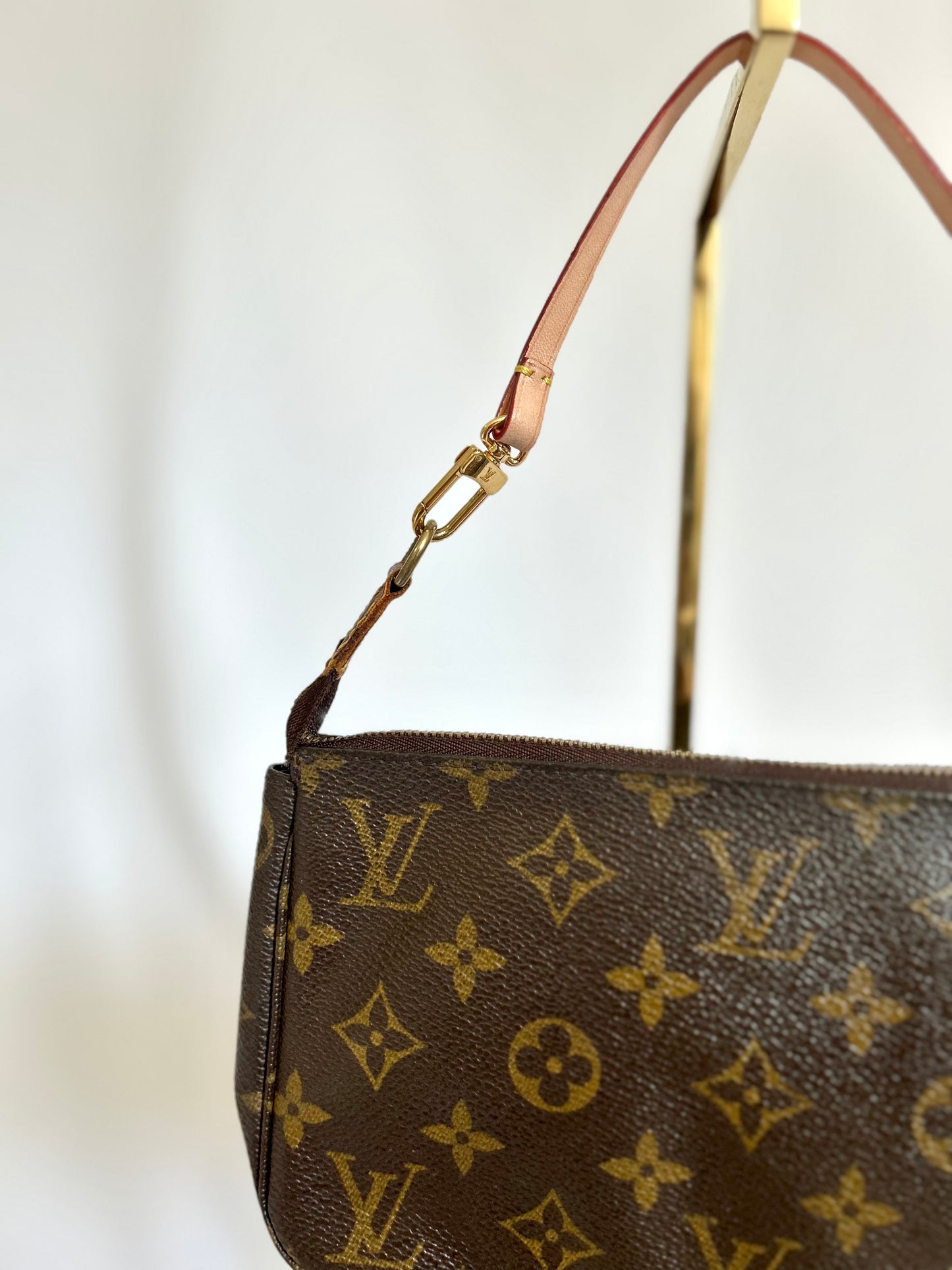 Louis Vuitton Pochette Accessoire