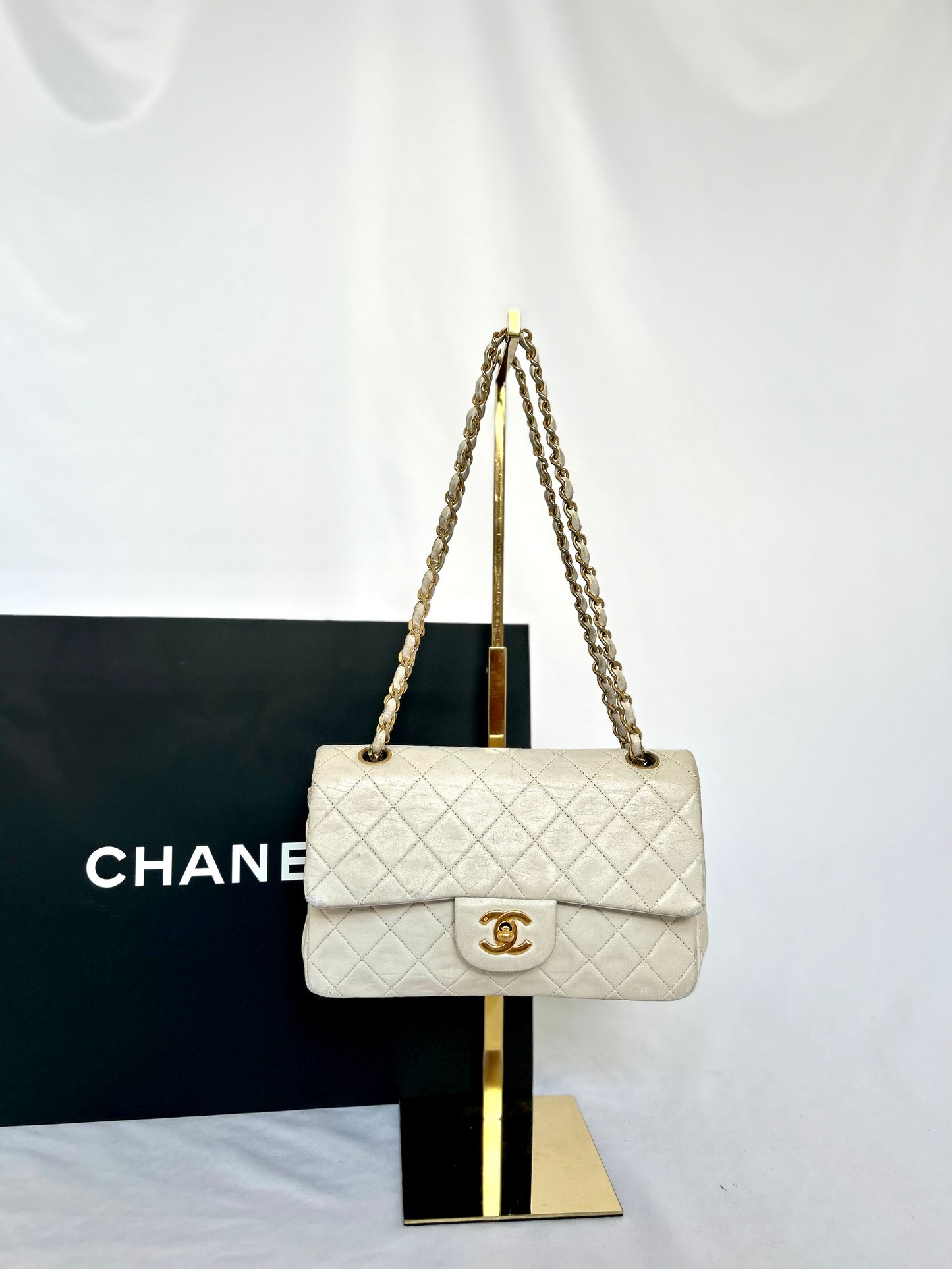 White Vintage Chanel Preloved Designer Lambskin Medium Classic Flap