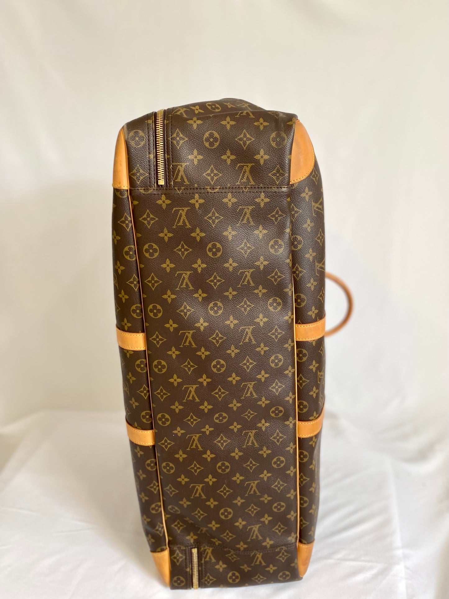 Louis Vuitton Sirius Luggage